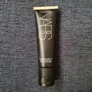 Velvet Matte Skin Tint Terre Neuve